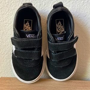 Black & White toddler VANS | 6 | Good condition | Offers accepted 🤍🖤